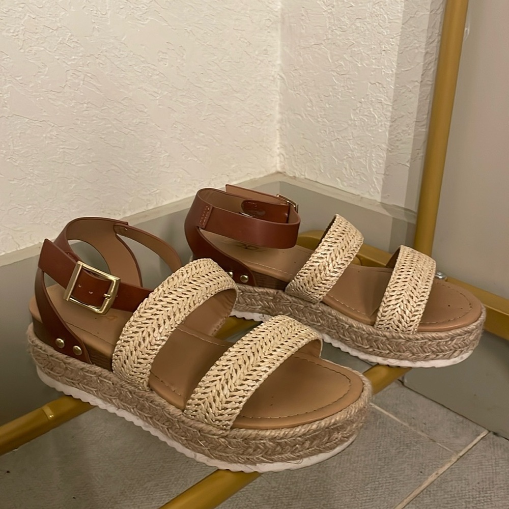 Woven Platform espadrilles